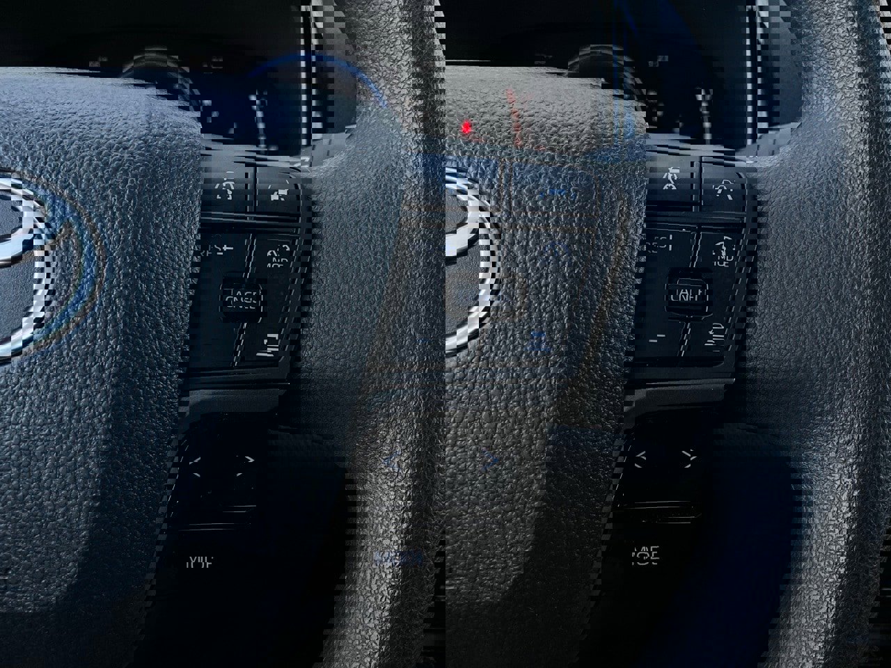 Used 2025 Toyota Camry LE image 33