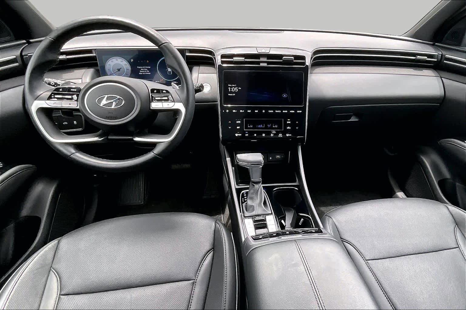 Used 2023 Hyundai Santa Cruz Limited AWD/4WD image 16
