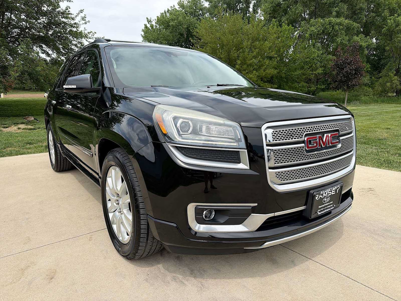 Used 2016 GMC Acadia Denali AWD/4WD image 8