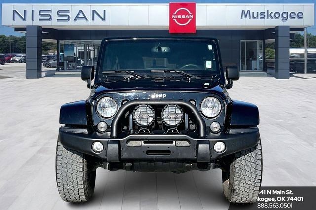 Used 2015 Jeep Wrangler Unlimited Sahara w/ Max Tow Package image 2