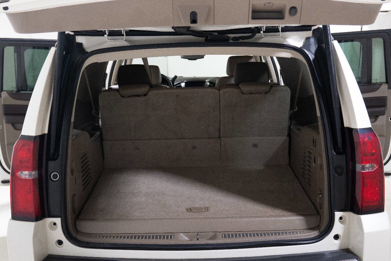 Used 2015 Chevrolet Suburban LTZ image 70