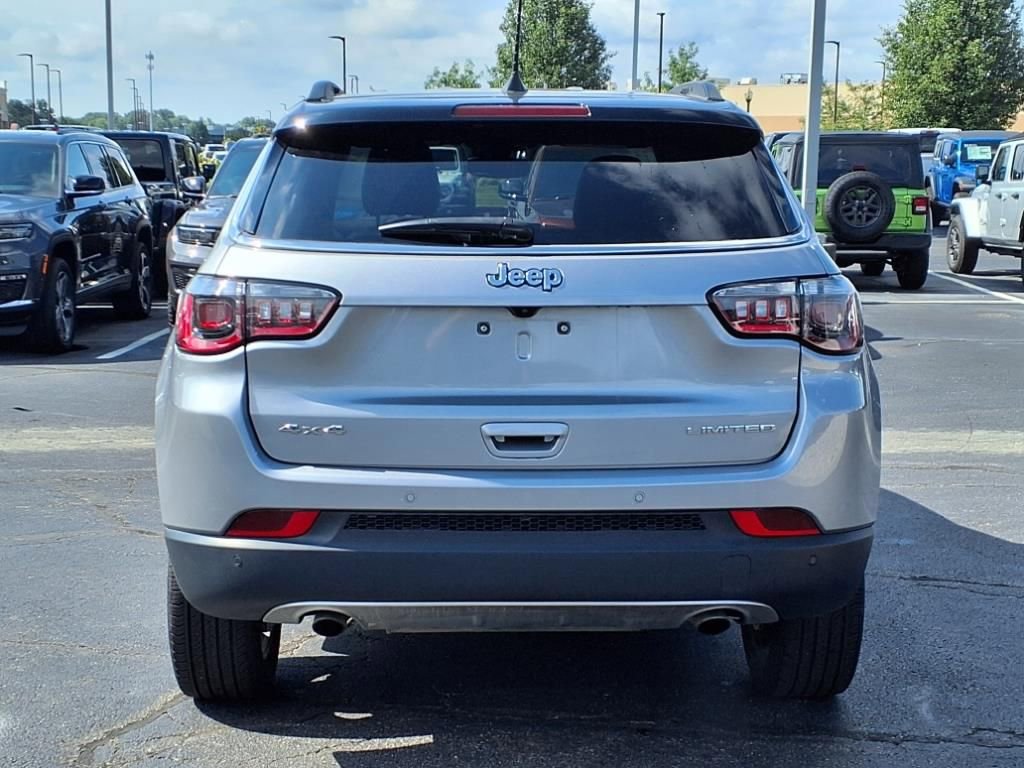 Used 2023 Jeep Compass Limited image 5