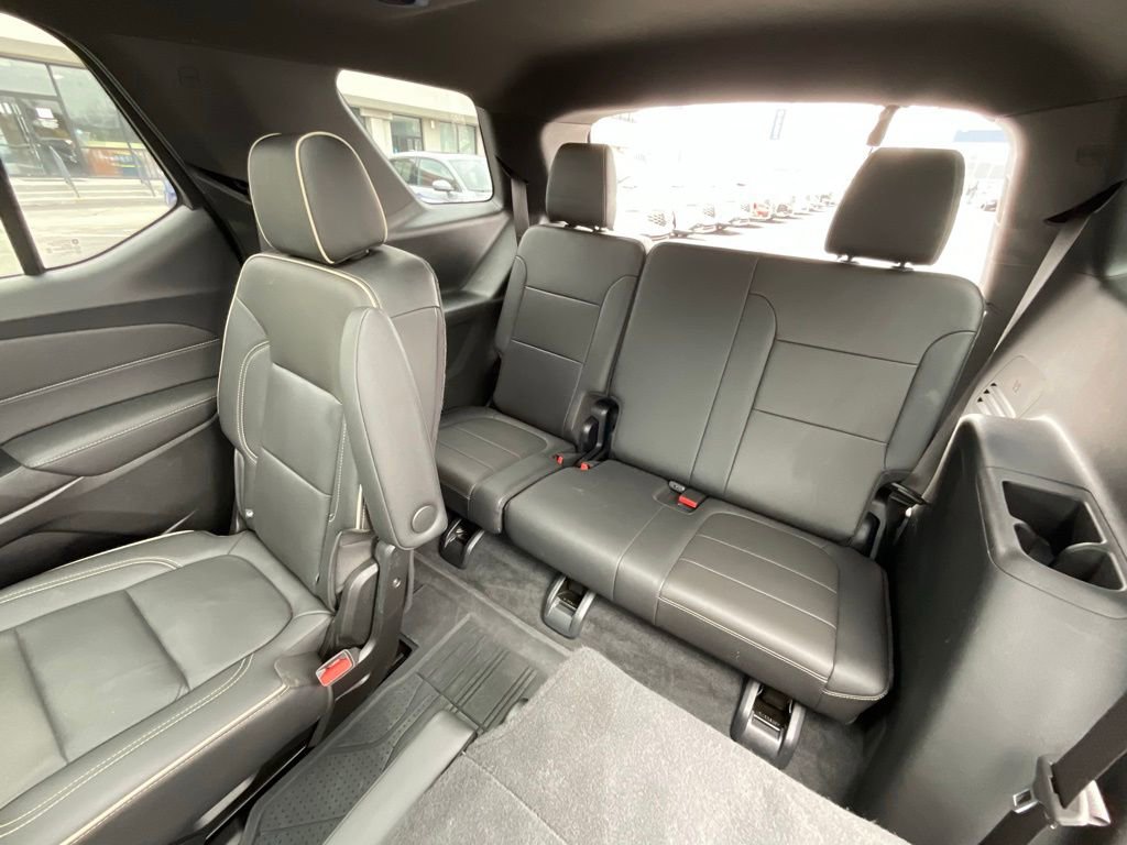 Used 2023 Chevrolet Traverse Premier w/ Redline Edition image 25