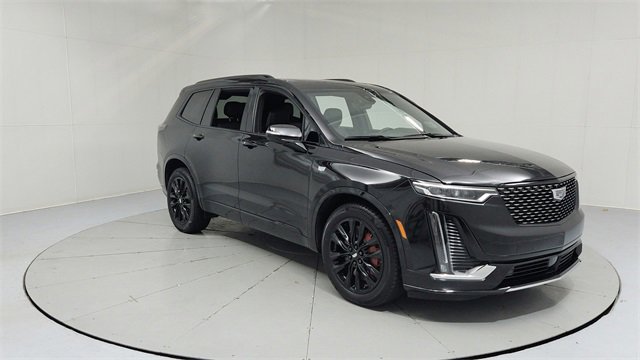 Used 2023 Cadillac XT6 Sport w/ LPO, ONYX Package image 7