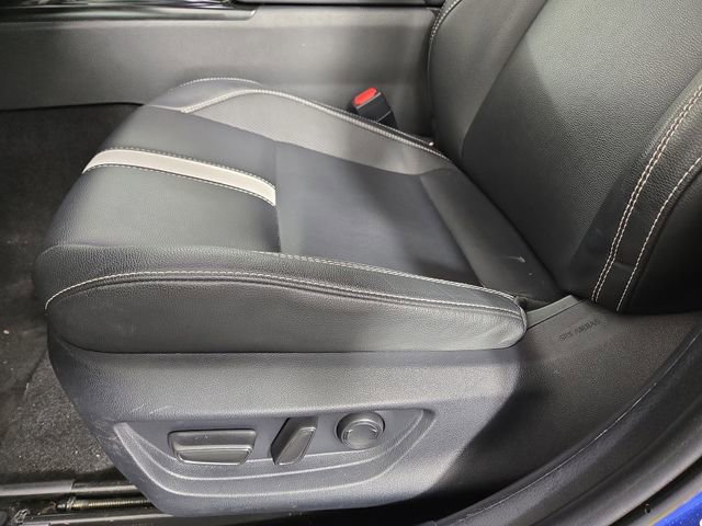 Used 2025 Toyota Camry SE image 29