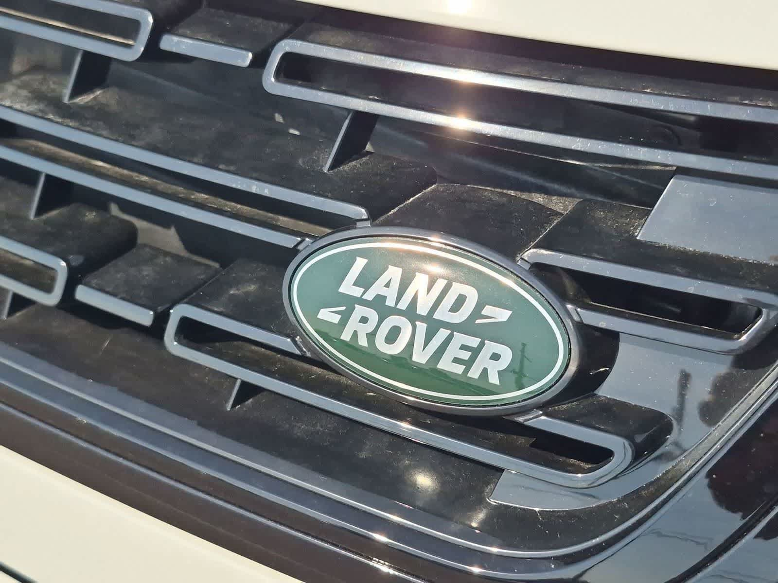 New 2026 Land Rover Range Rover Evoque Hoxton AWD/4WD image 3