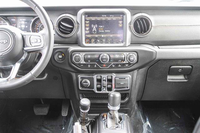 Used 2023 Jeep Gladiator Overland image 12