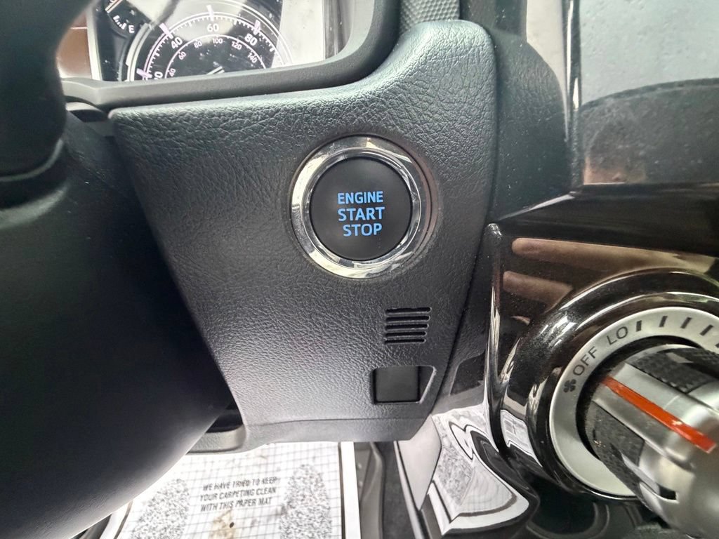 Used 2022 Toyota 4Runner TRD Off-Road Premium w/ Moonroof Package AWD/4WD image 33