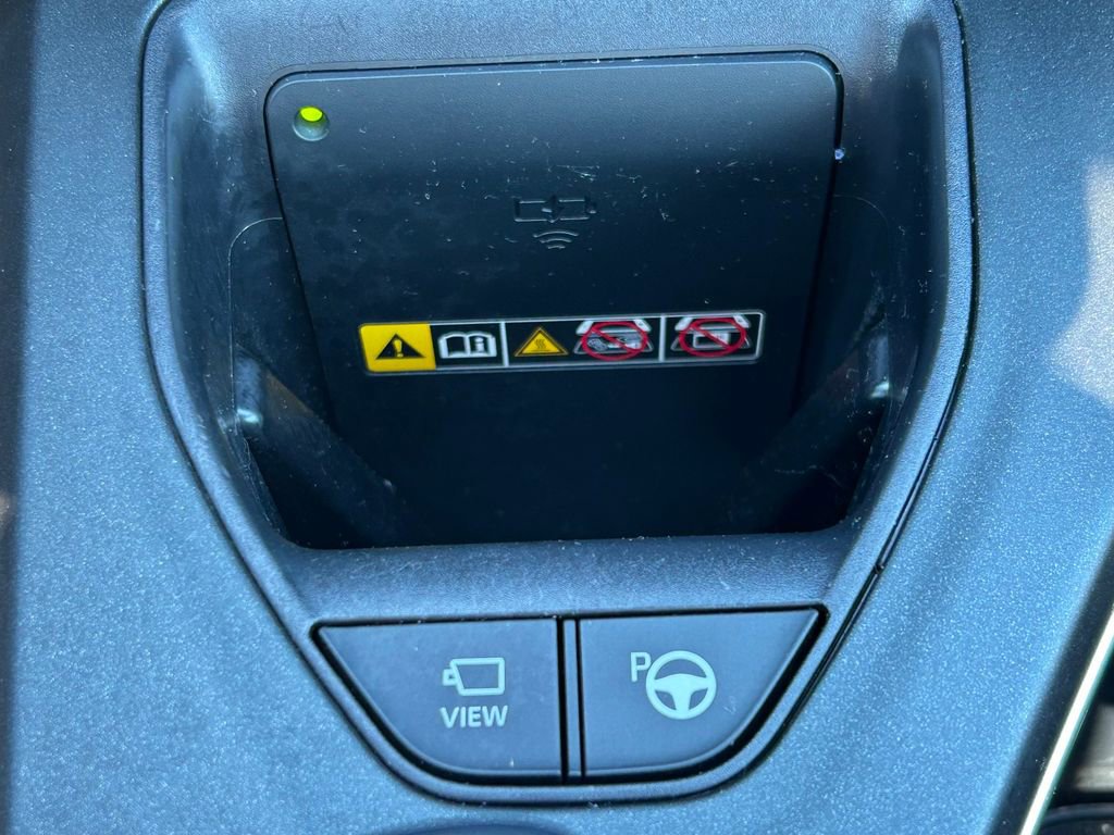 Used 2023 Toyota Crown Platinum image 32