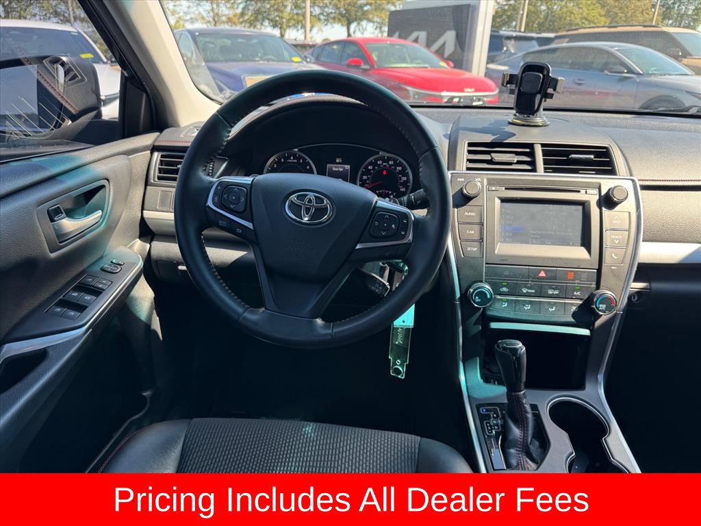 Used 2017 Toyota Camry SE FWD image 12