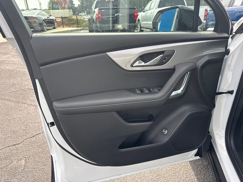New 2026 Chevrolet Blazer LT w/ Convenience Package image 11