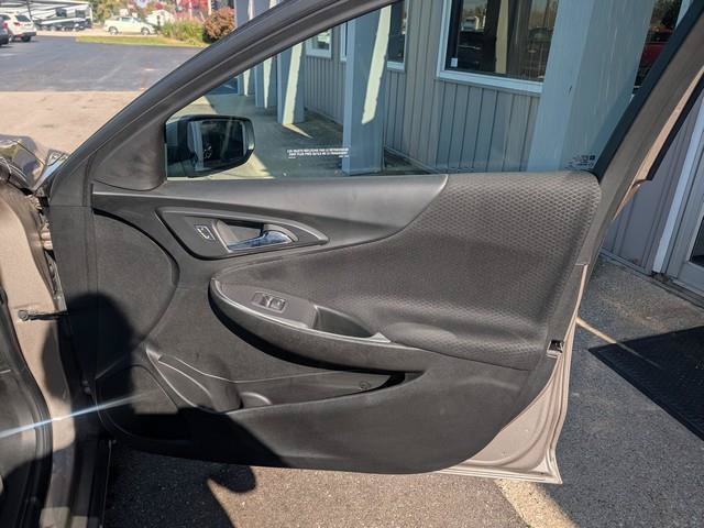 Used 2024 Chevrolet Malibu LT FWD image 23