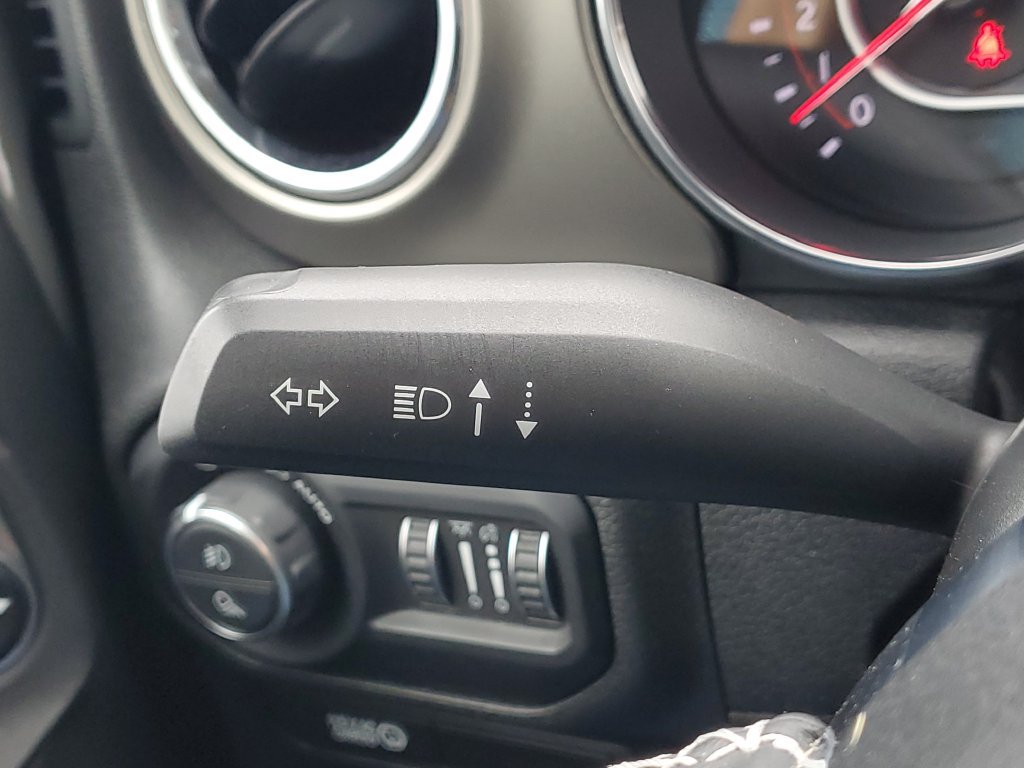 Used 2021 Jeep Gladiator Rubicon AWD/4WD image 16