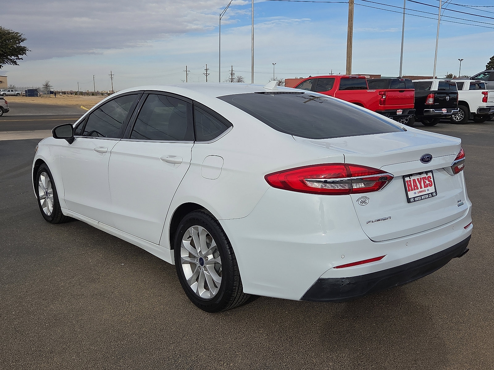 Used 2020 Ford Fusion SE image 3