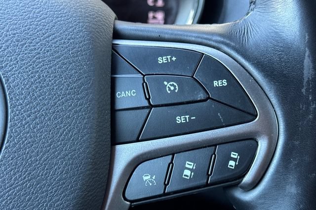 Used 2021 Jeep Grand Cherokee High Altitude AWD/4WD image 39