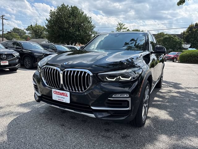 Used 2019 BMW X5 xDrive40i w/ Premium Package 2 AWD/4WD image 2