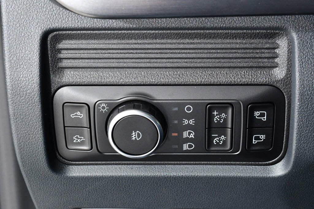 New 2026 Ford F350 Lariat w/ Black Appearance Package image 35