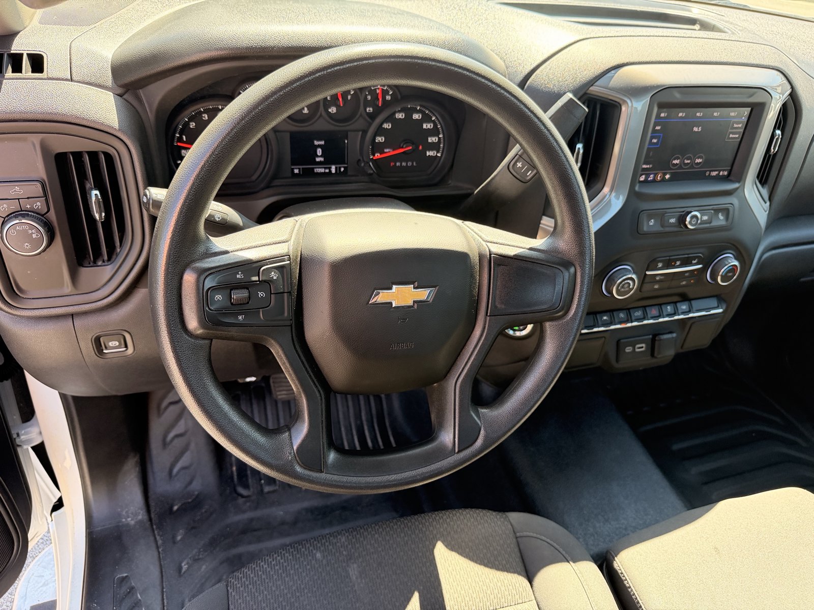 Used 2025 Chevrolet Silverado 1500 W/T RWD image 15