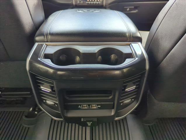 Used 2020 RAM 3500 Laramie w/ Night Edition image 19