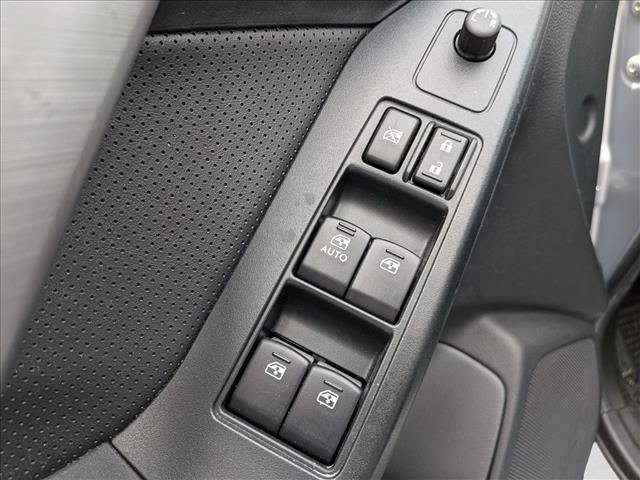 Used 2015 Subaru Forester 2.5i Touring w/ Eyesight & Navigation System AWD/4WD image 11