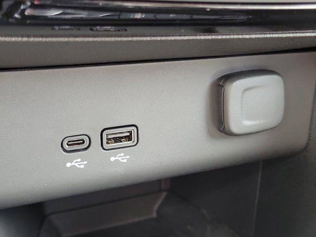 Used 2024 Buick Encore GX Sport Touring w/ Comfort Package FWD image 27