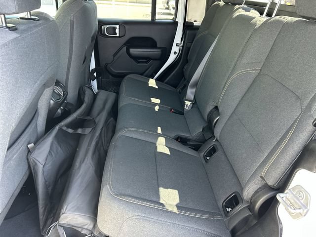Certified 2025 Jeep Gladiator Sport AWD/4WD image 16