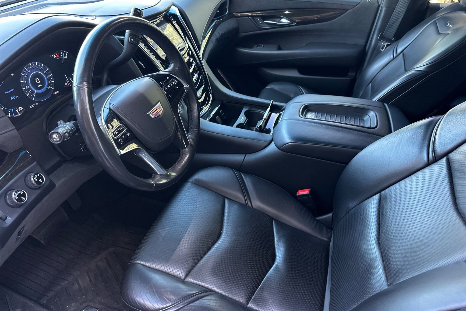 Used 2019 Cadillac Escalade ESV Platinum image 10