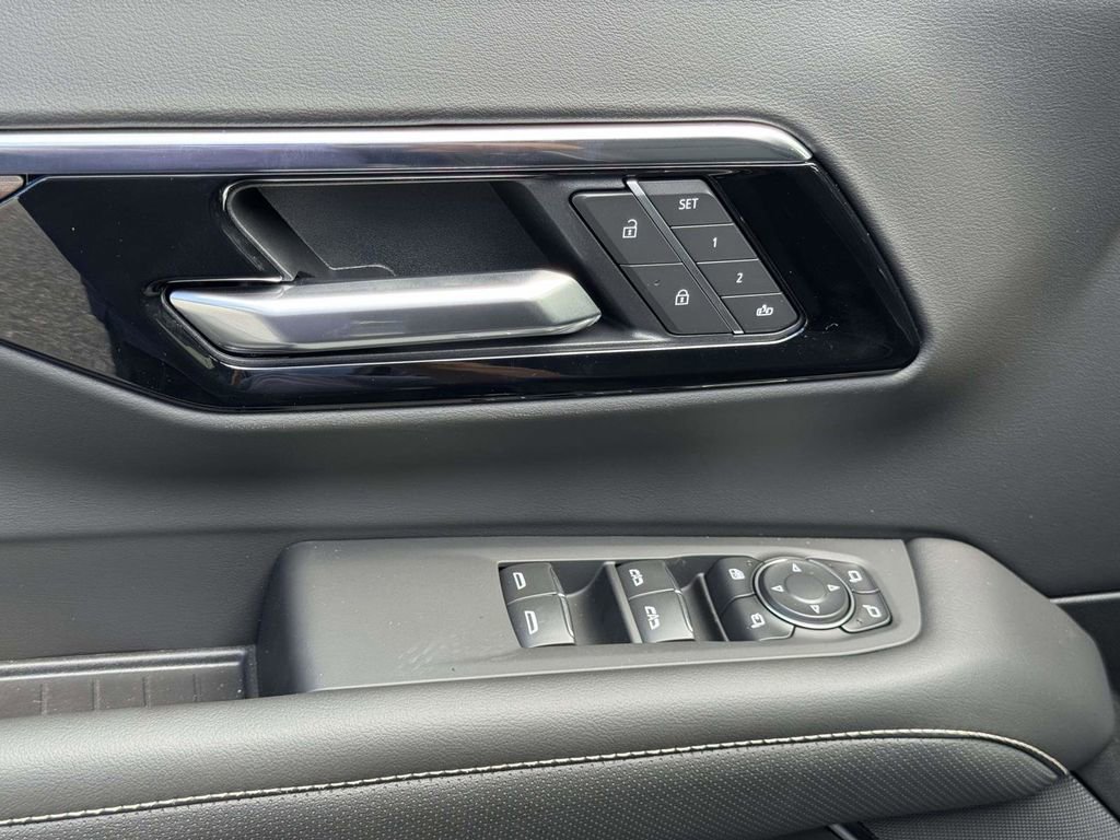 New 2026 Chevrolet Tahoe Premier w/ Sun And Tow Package image 18