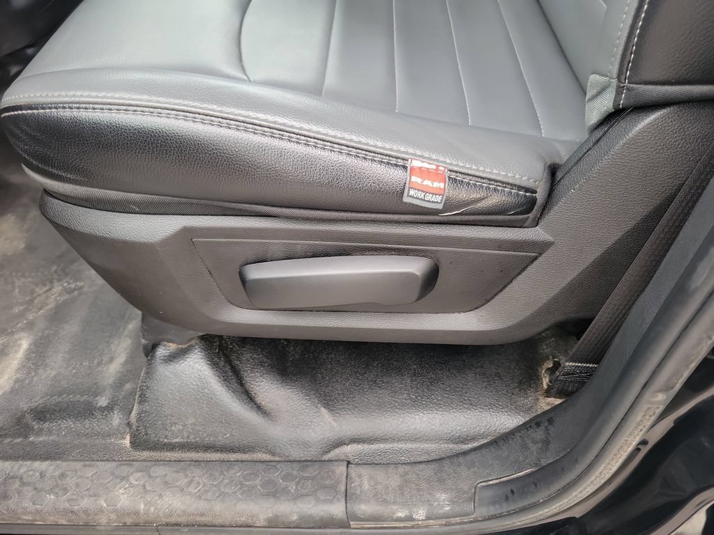 Used 2022 RAM 1500 Tradesman w/ Trailer Tow Group AWD/4WD image 15