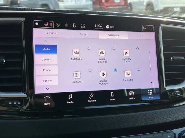 Used 2022 Chrysler Pacifica Touring-L image 50