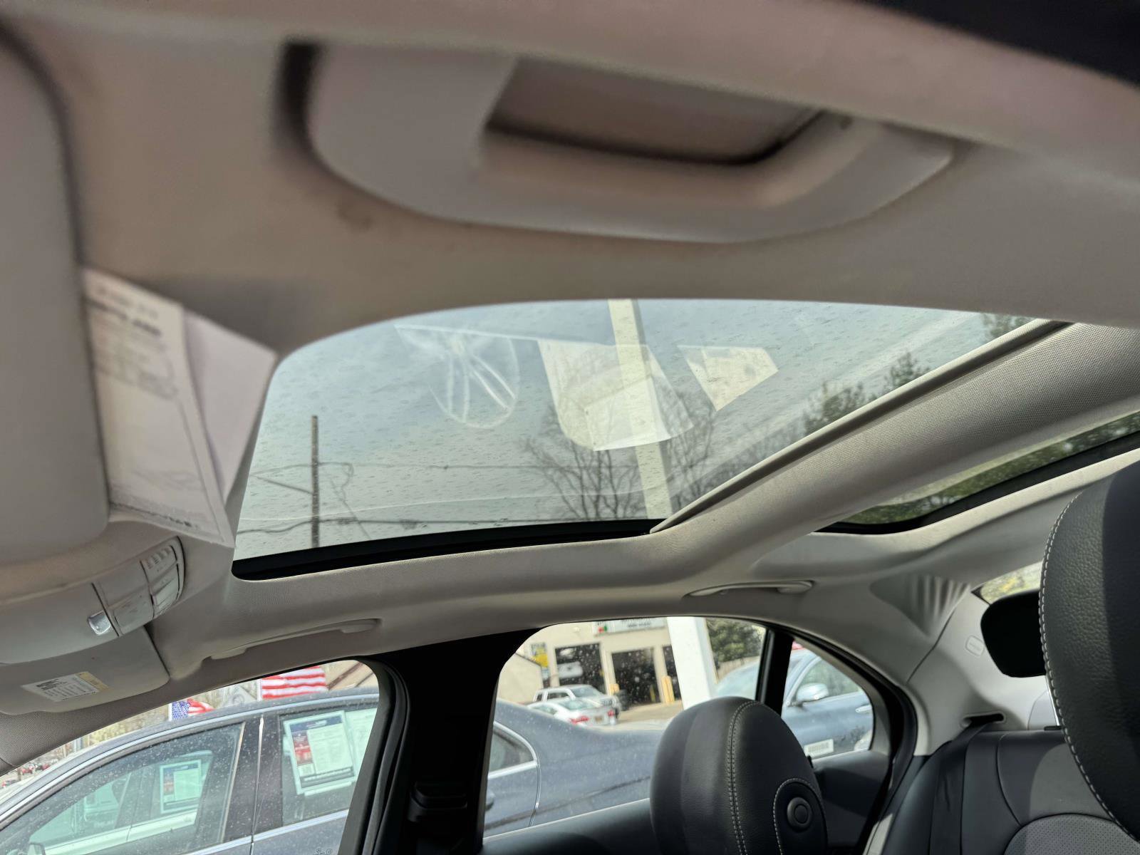 Used 2017 Mercedes-Benz C 300 4MATIC Sedan image 16