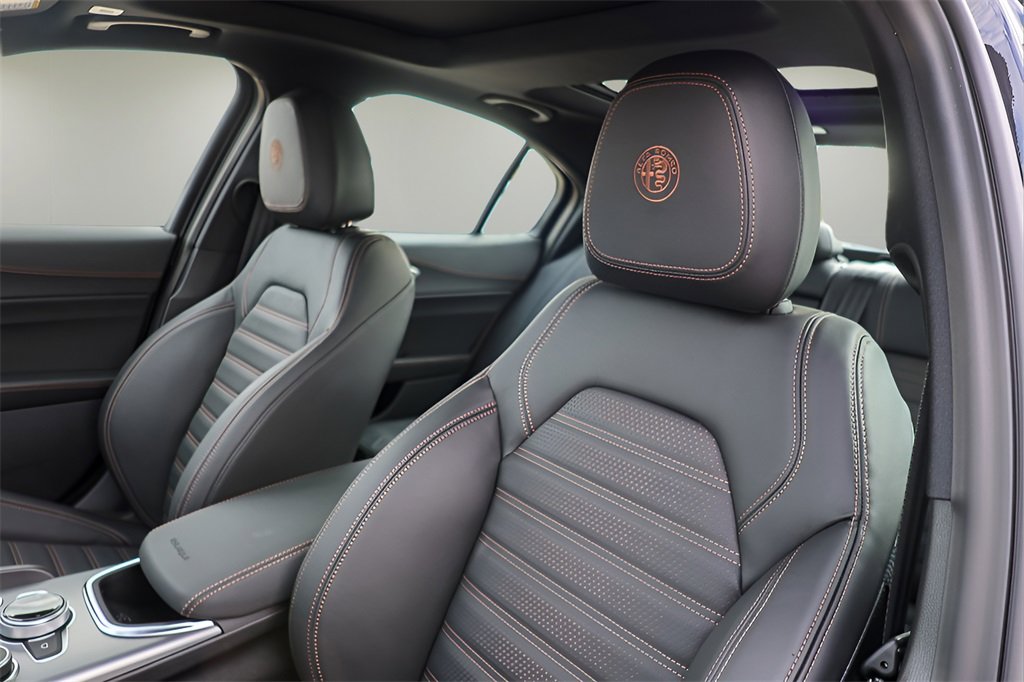New 2025 Alfa Romeo Giulia w/ Driving Assist Package image 10