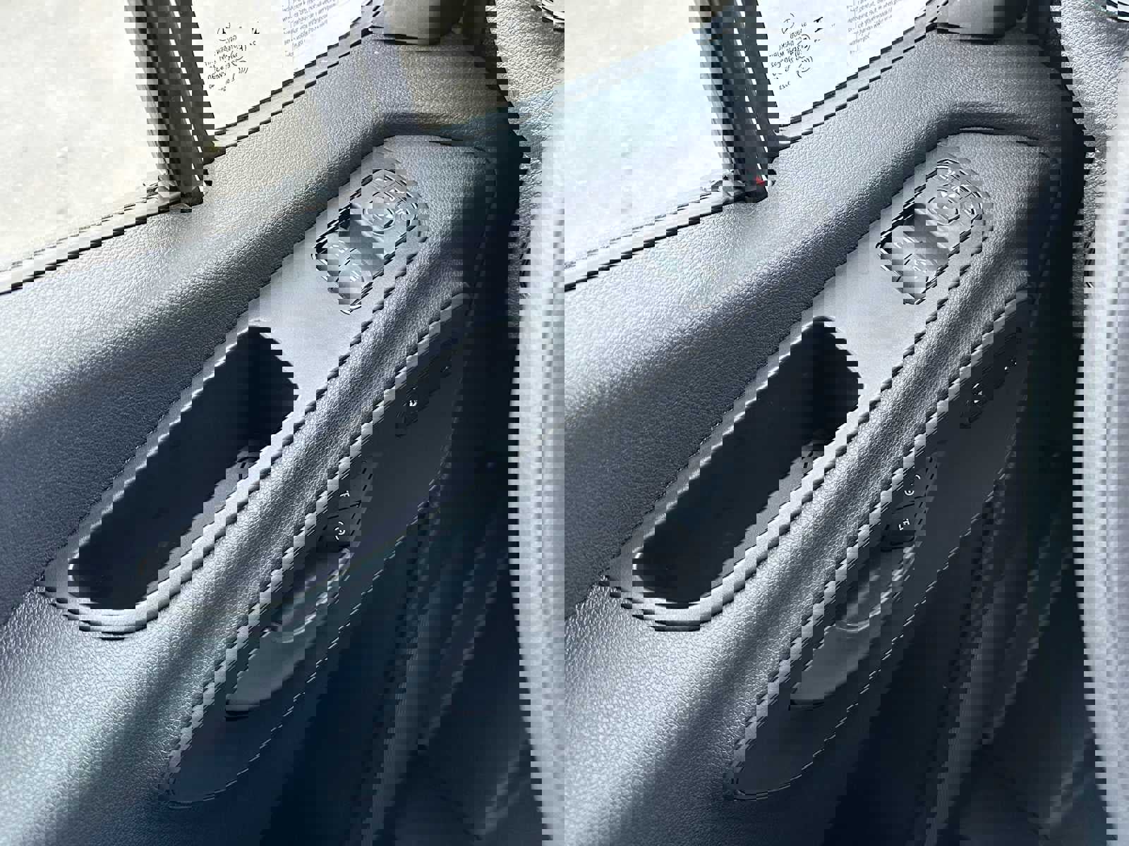 Used 2024 Mercedes-Benz Sprinter 2500 image 34