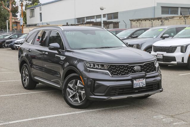 Used 2021 Kia Sorento S FWD image 2