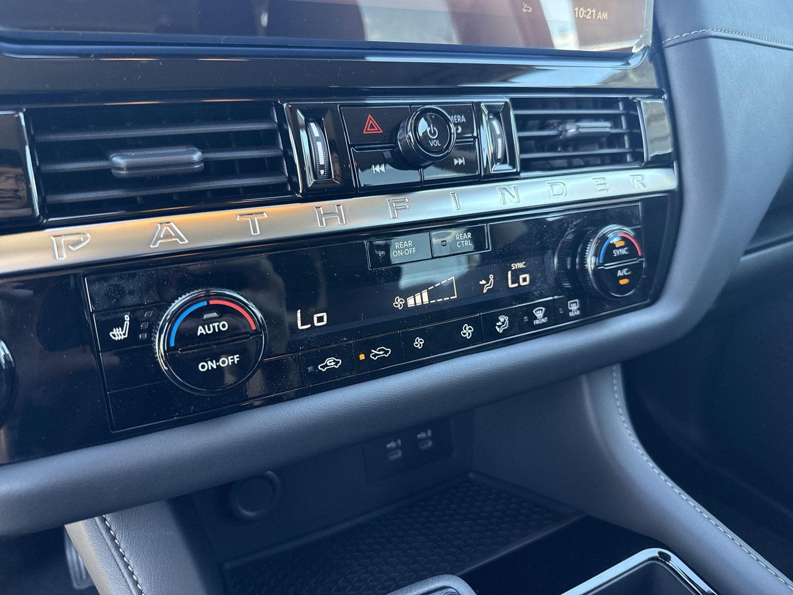 New 2026 Nissan Pathfinder SV AWD/4WD image 29