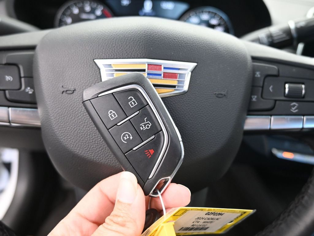 Used 2024 Cadillac CT4 Luxury image 31