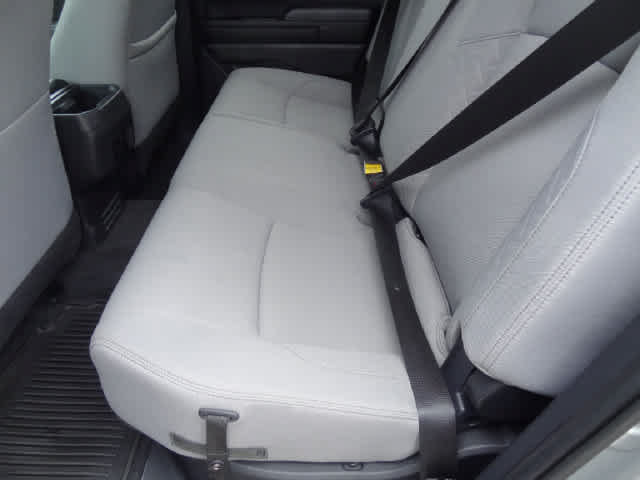 Used 2025 Toyota Tacoma SR5 AWD/4WD image 8