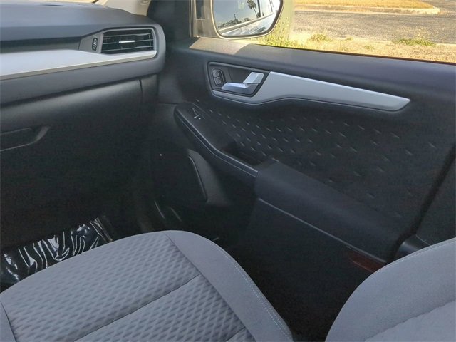 Used 2020 Ford Escape SE Sport image 20