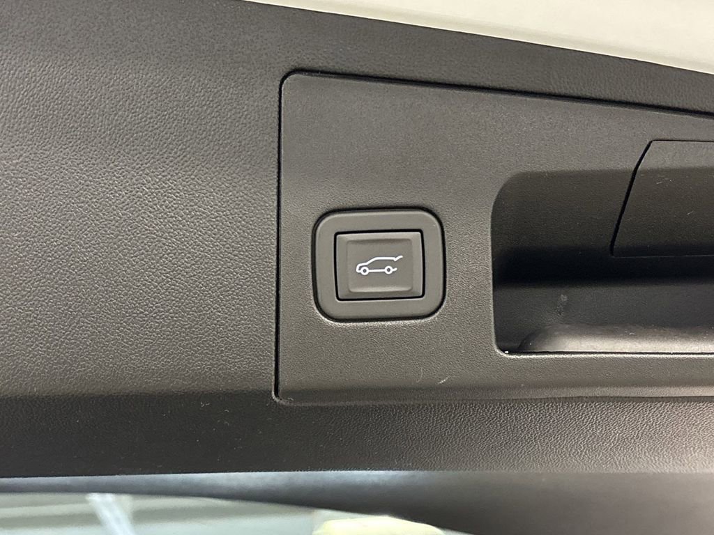 New 2025 Cadillac XT5 Premium Luxury w/ Technology Package image 17