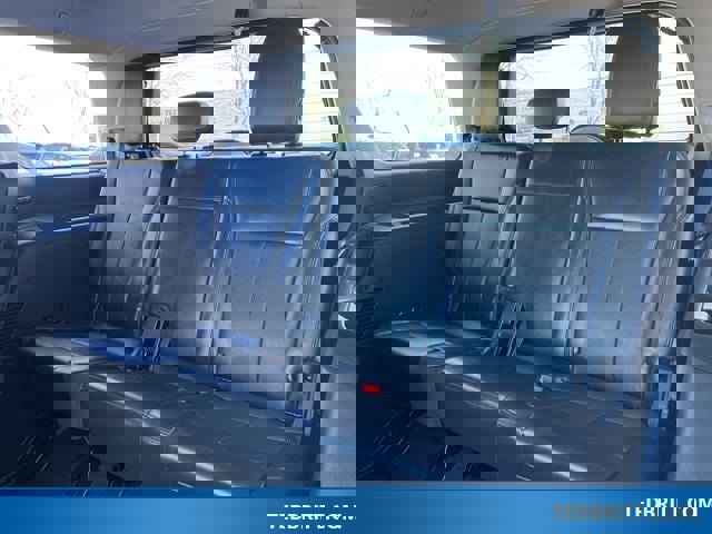 Used 2024 Ford Expedition XLT image 19