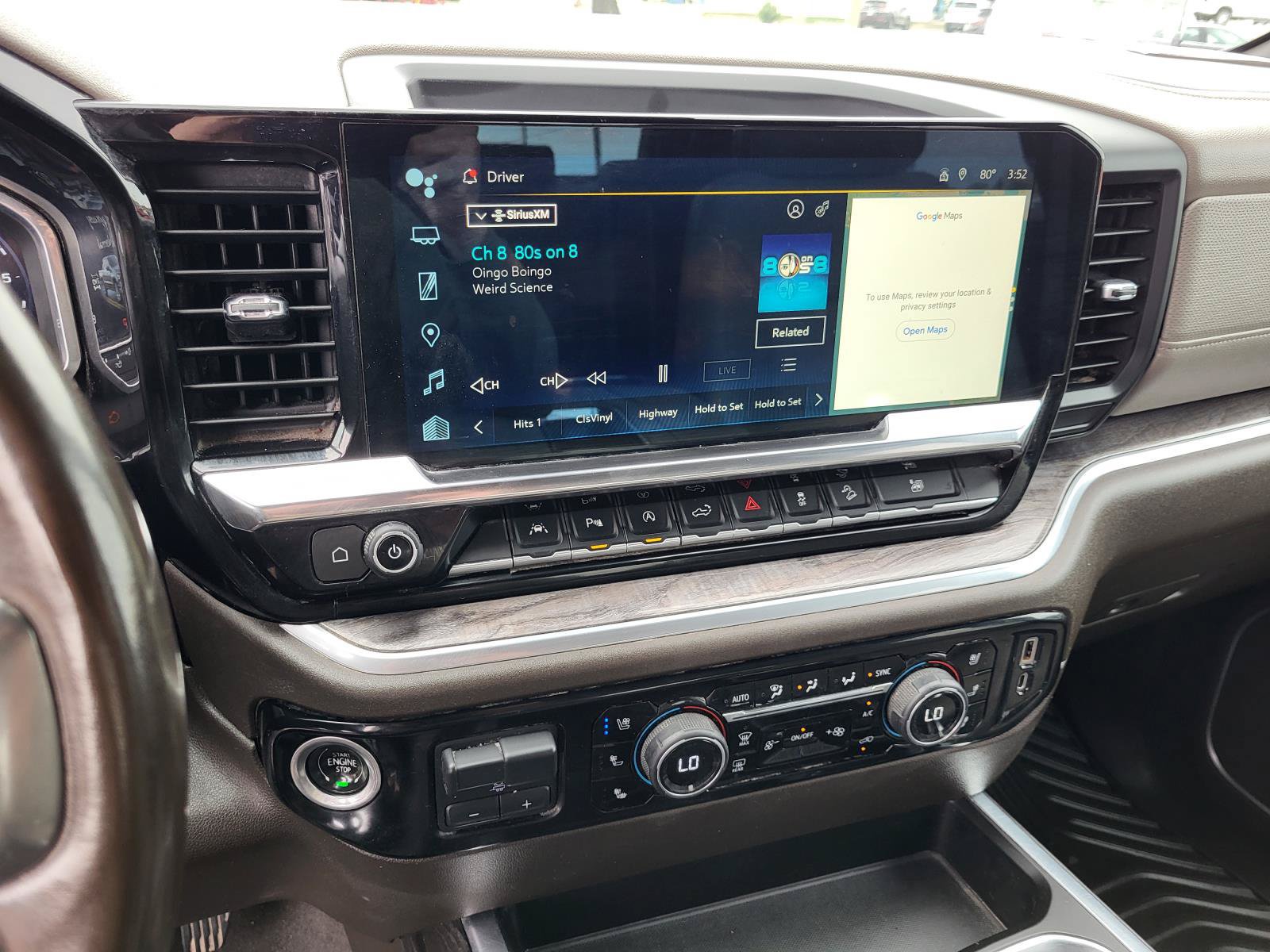 Used 2022 Chevrolet Silverado 1500 LTZ w/ Z71 Off-Road Package AWD/4WD image 24