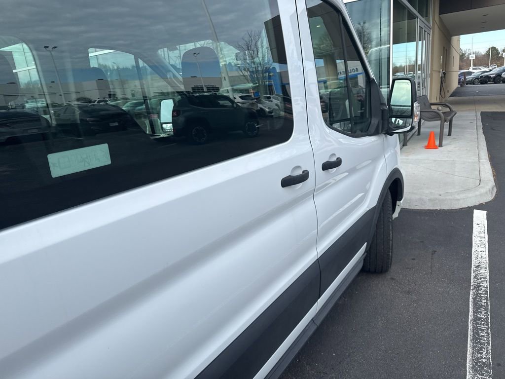 Used 2023 Ford Transit 350 XLT image 10