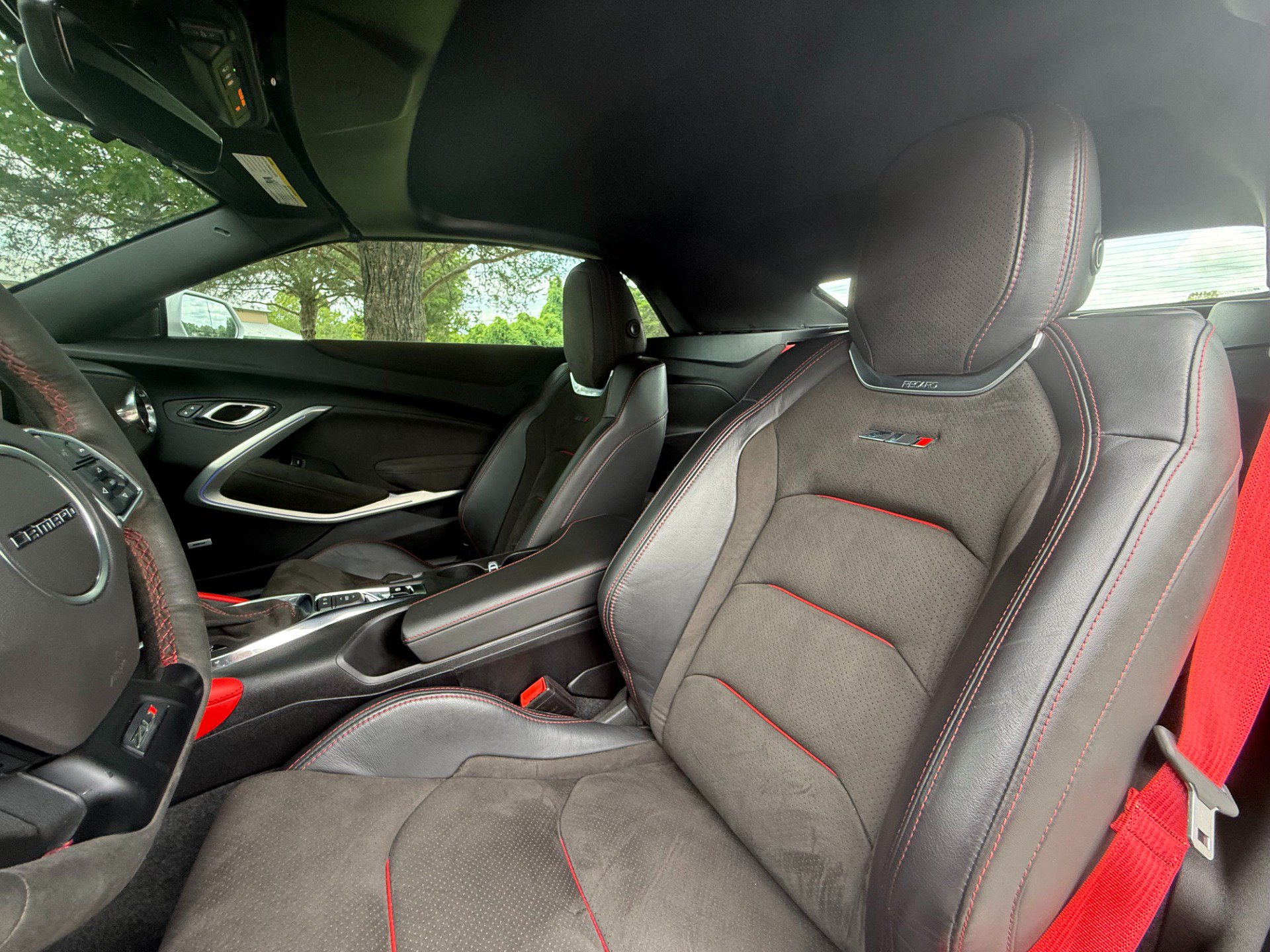 Used 2020 Chevrolet Camaro ZL1 RWD image 19