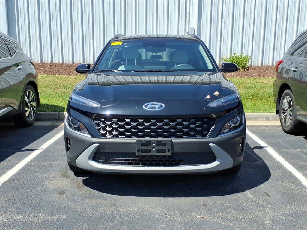 Used 2023 Hyundai Kona SEL w/ Cargo Package AWD/4WD image 4