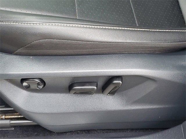 Used 2021 Volkswagen Tiguan SE R-Line image 24