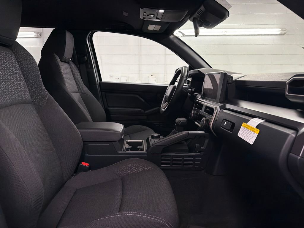 Used 2025 Toyota 4Runner SR5 image 28