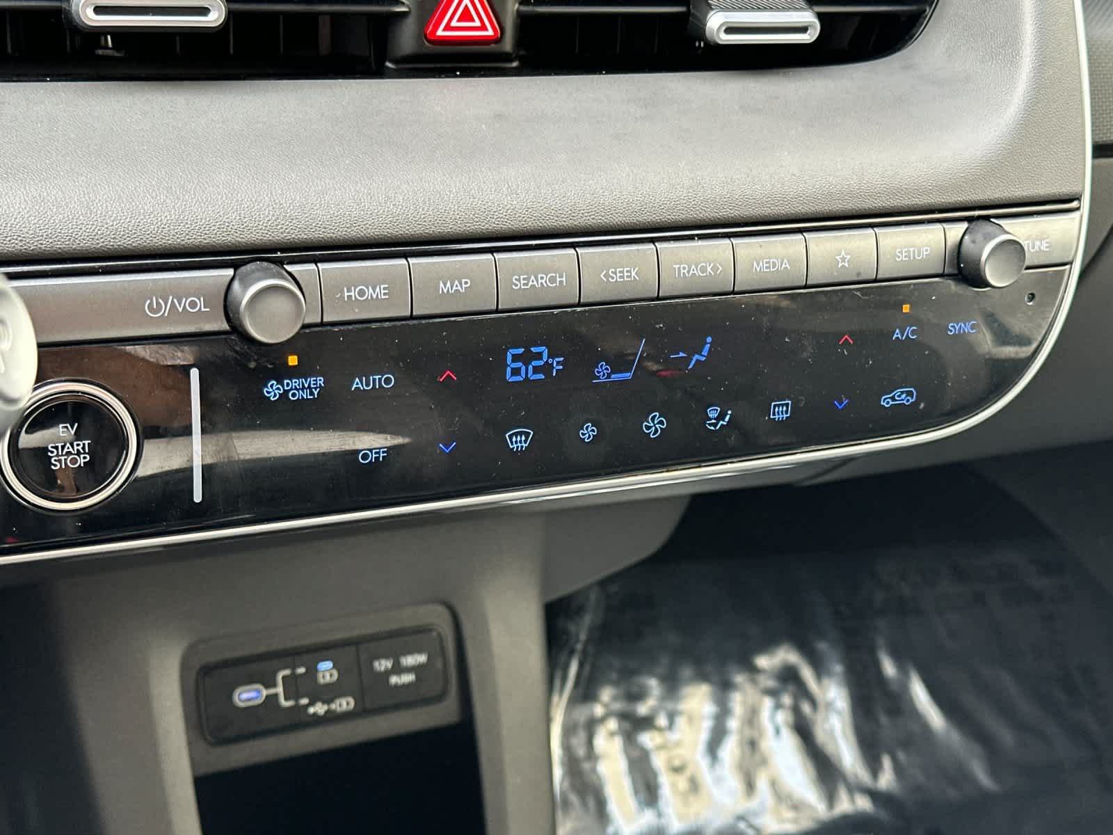 Certified 2025 Hyundai Ioniq 5 SE RWD image 22