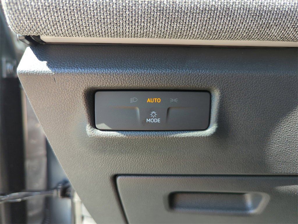 New 2026 Volkswagen Tiguan S image 33