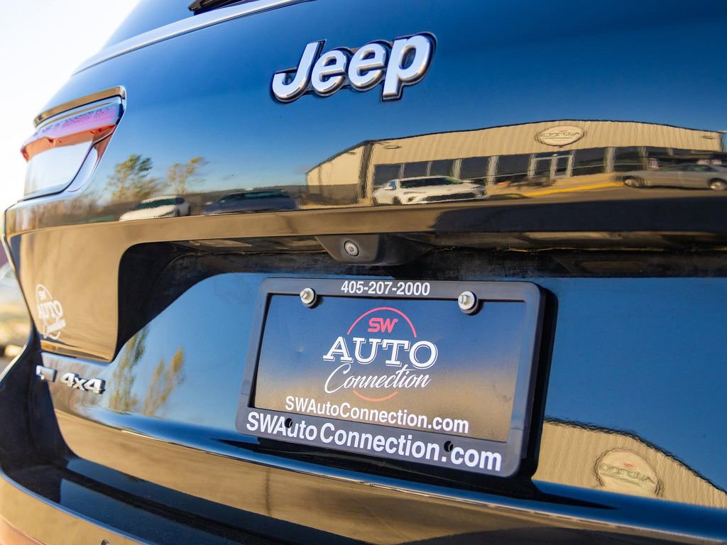 Used 2021 Jeep Grand Cherokee L Limited image 12