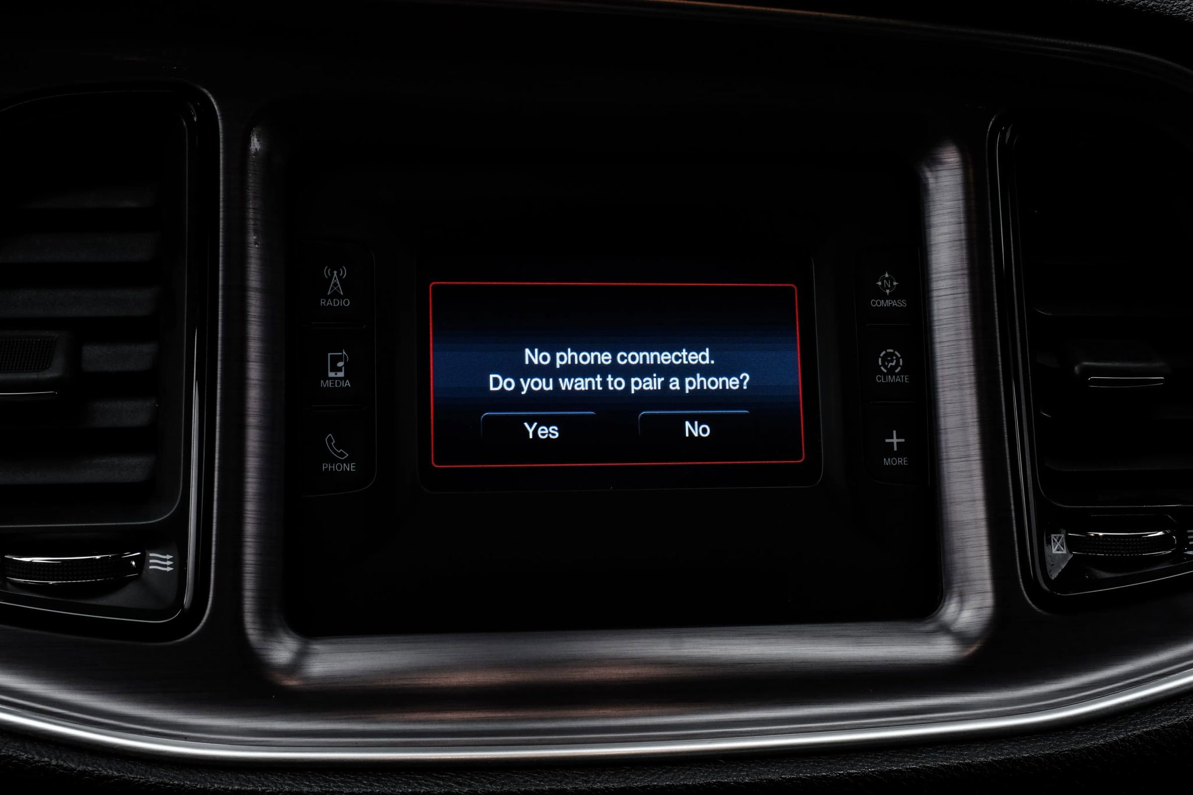 Used 2015 Dodge Challenger R/T w/ Quick Order Package 28B R/T RWD image 32